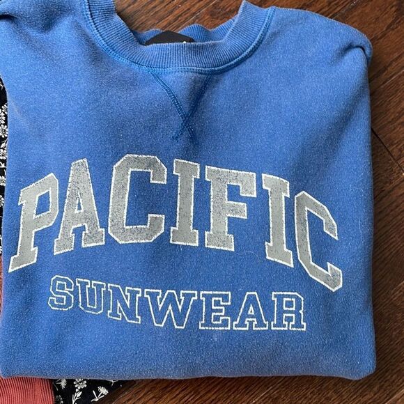 Mystery Box American Eagle Aerie PacSun SO Mixed Bundle Size Small 10 Pieces - Picture 4 of 15